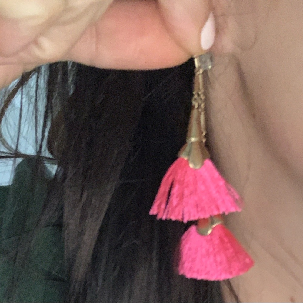 2/$25⭐️ Tassel Boho Pink Statement Earrings - Picture 6 of 7